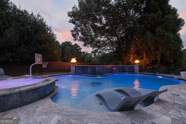 Building Photo - 11140 W Rd