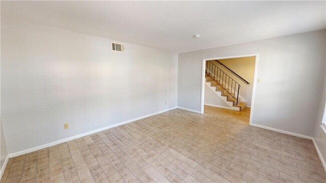 Building Photo - 212 Nack Ln