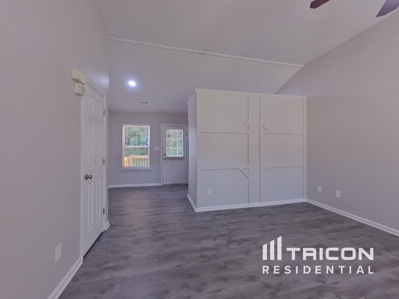 Building Photo - 2019 Slater Springs Dr