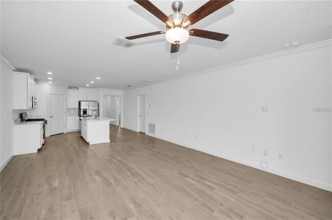 Building Photo - 17432 Holly Wl Ave