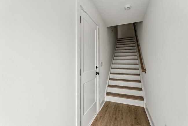 Building Photo - High-End 2BR Townhome | Rooftop Terrace + 2-Car Garage | 24-Unit Community