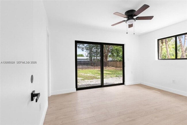Building Photo - 14171 SW 37th Ct