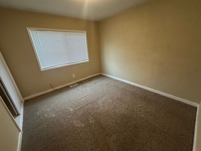 Building Photo - Great Location! Charming Ranch in University Hills- Large Lot!