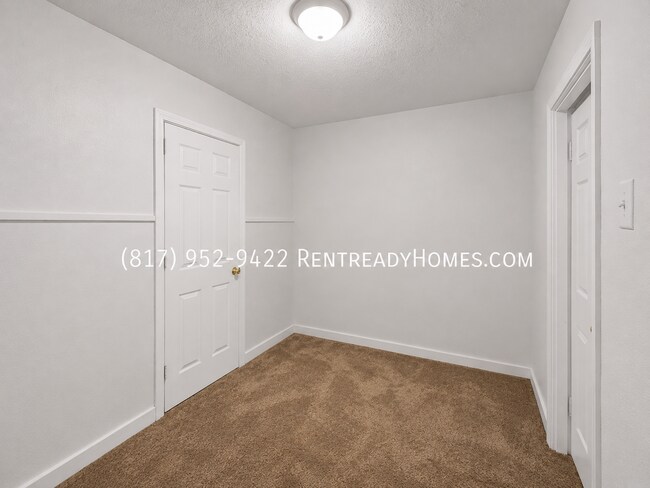 Building Photo - 1416 Woodward Rd