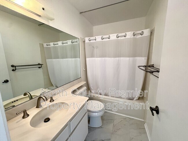 Building Photo - 3115 Madera Ct