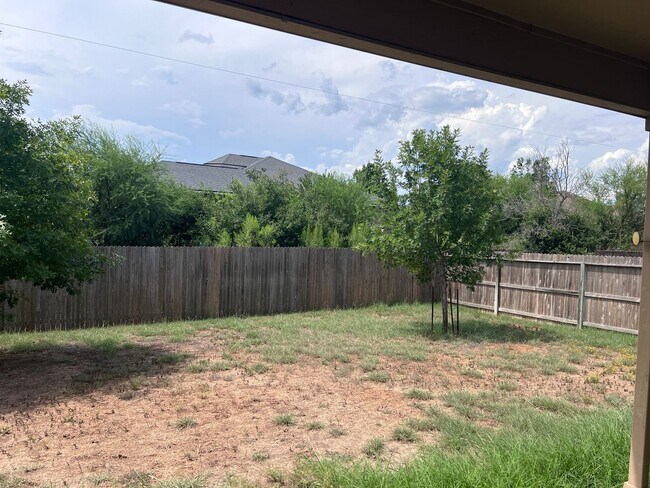 Building Photo - Kensington Ranch II