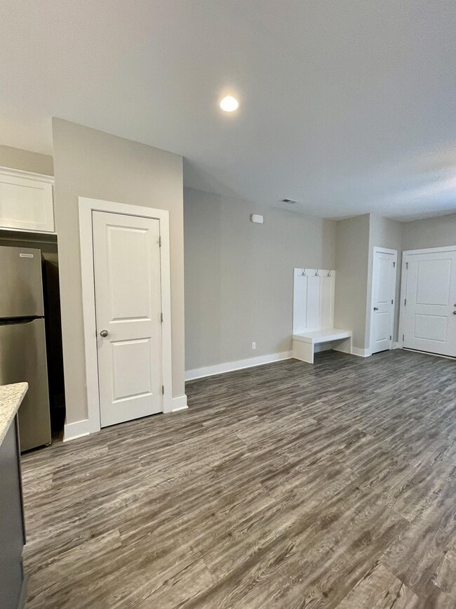 Building Photo - 41 High St