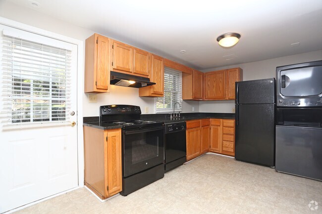 Kitchen - 612 Hillsborough
