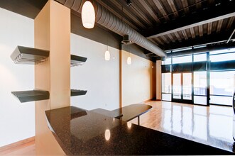 Building Photo - Luxury Gold Lofts! Bright Open Floor Plan with City Views-Secure Parking