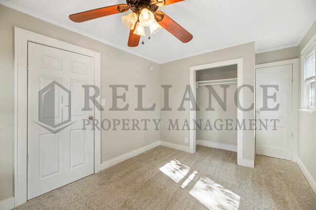 Building Photo - 1532 S Edwards St