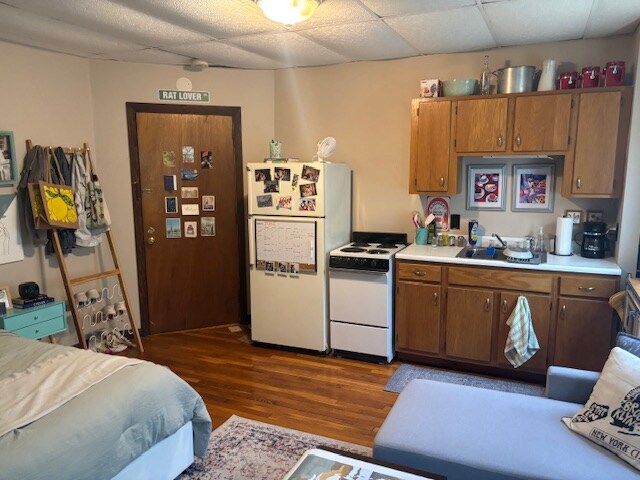 Building Photo - 20 Benedict St