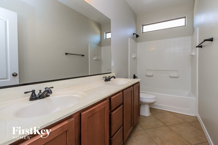 Building Photo - 32874 N Pebble Creek Dr