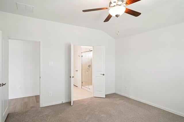 Building Photo - 704 Edgehurst Dr