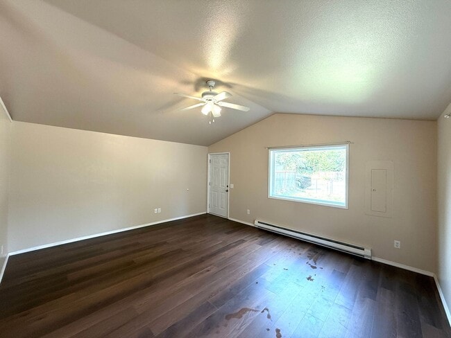 Building Photo - Charming Updated Cottage in the Heart of M...