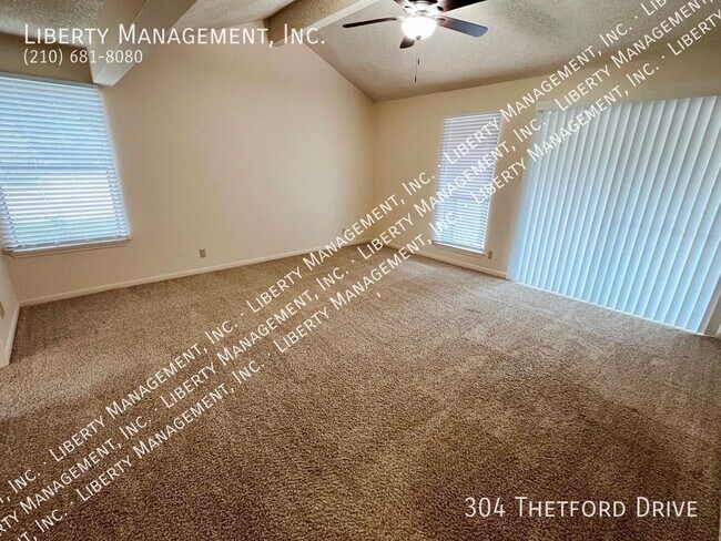 Building Photo - 304 Thetford Dr