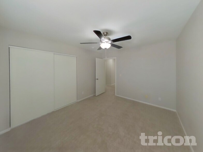 Building Photo - 2881 Deep Creek Ln