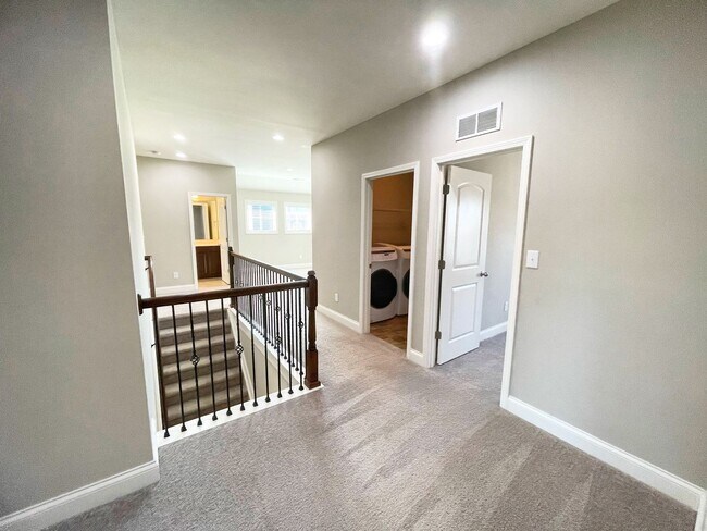 Building Photo - Gorgeous Newer Construction Home!