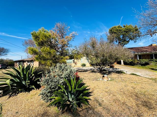 Building Photo - 2615 Gladiolus Ln