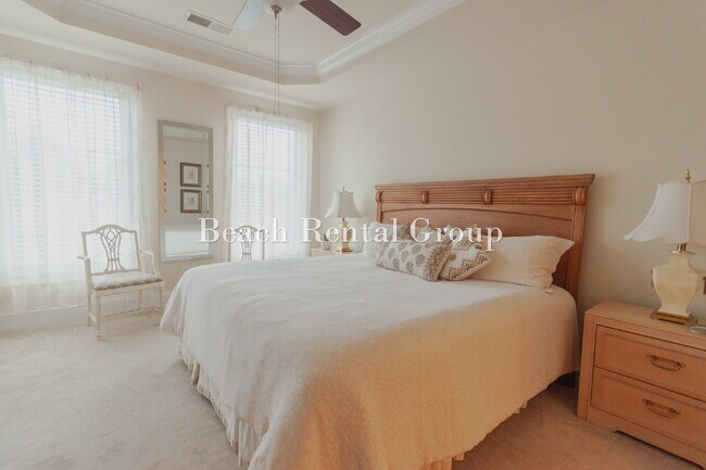 Building Photo - 2 Bedroom Condo on the Intracoastal Waterway