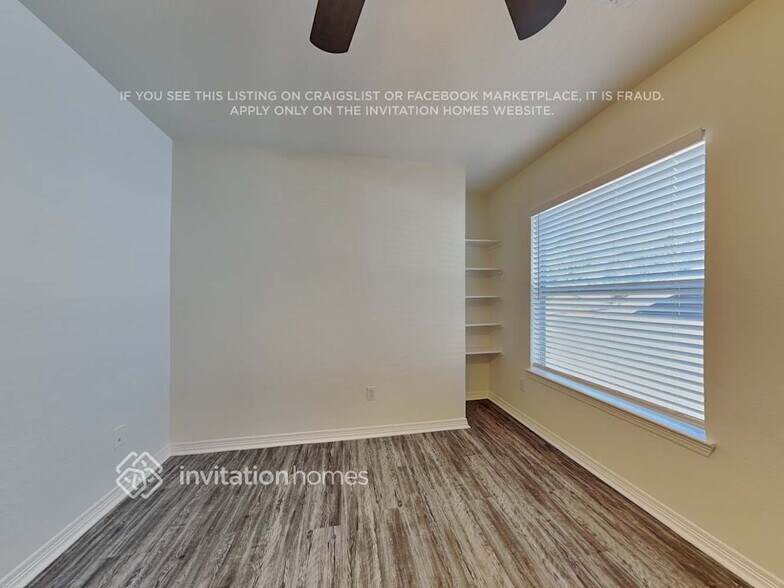 Building Photo - 15231 Henderson Point Dr