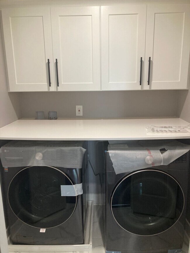 Building Photo - Extravagant New Construction in Polish Hill – A Must-See Luxury Rental!