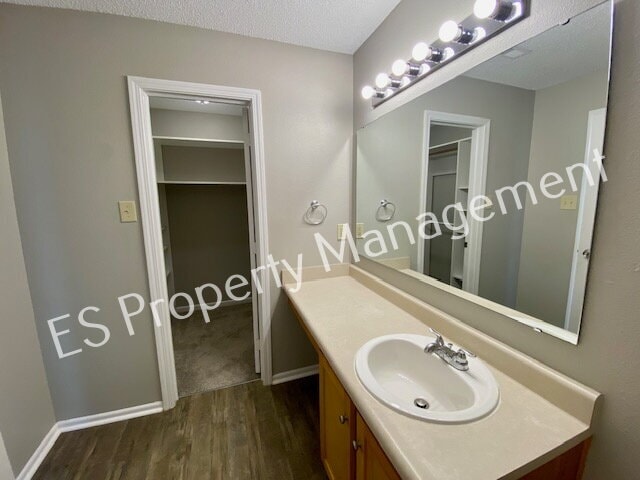 Building Photo - Welcome home to this stunning 4-bedroom, 2.5-bath home in Camby!