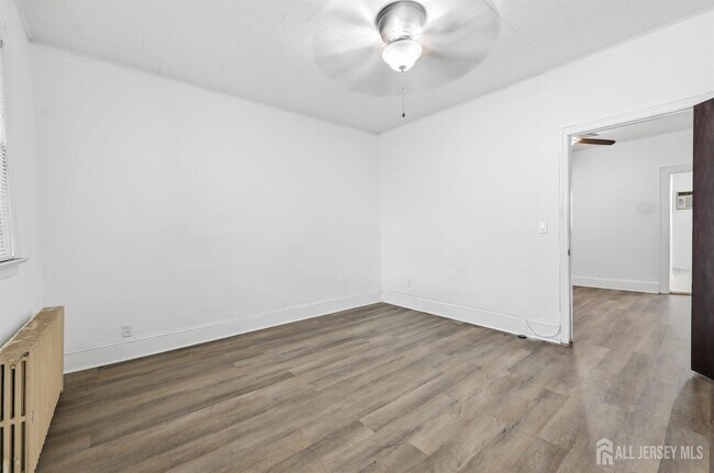 Building Photo - 182 Avenue F