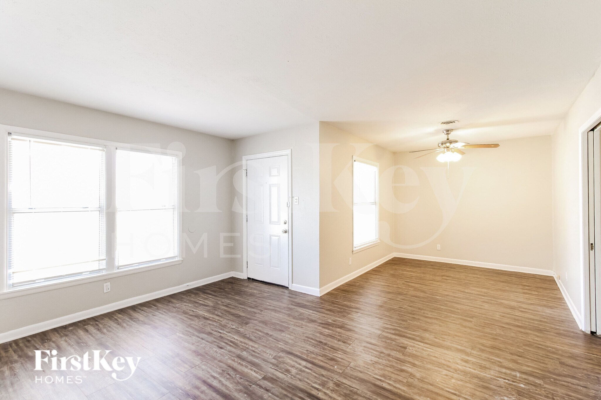 Building Photo - 3516 Revere St