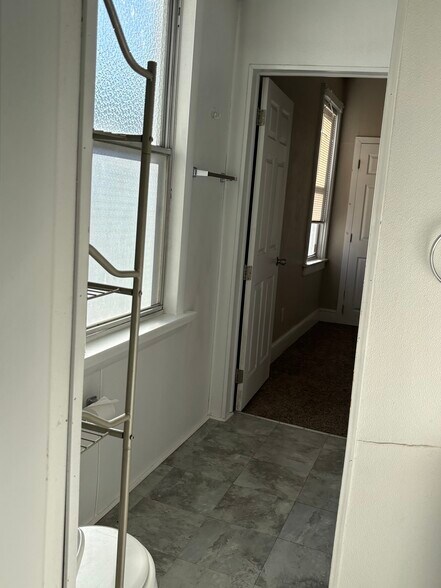 Building Photo - 499 Delaware Ave