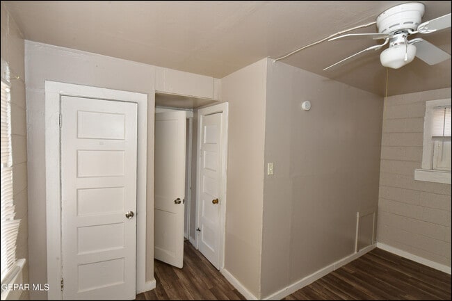 Building Photo - 3519 Douglas Ave