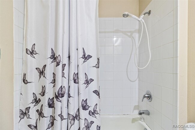 Building Photo - 5356 W Oak Park Blvd