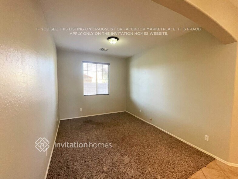 Building Photo - 17682 W Cavedale Dr