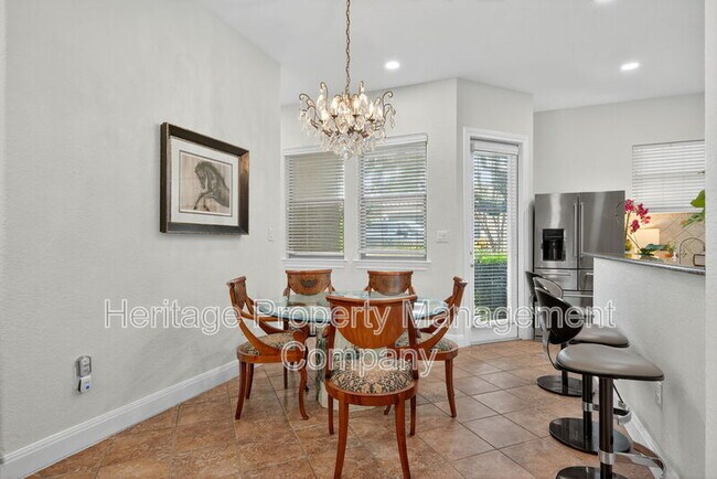 Building Photo - 24915 Estancia Cir