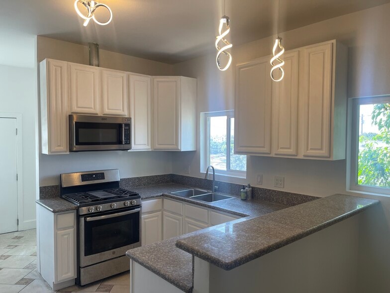 Kitchen - 704 S Soto St