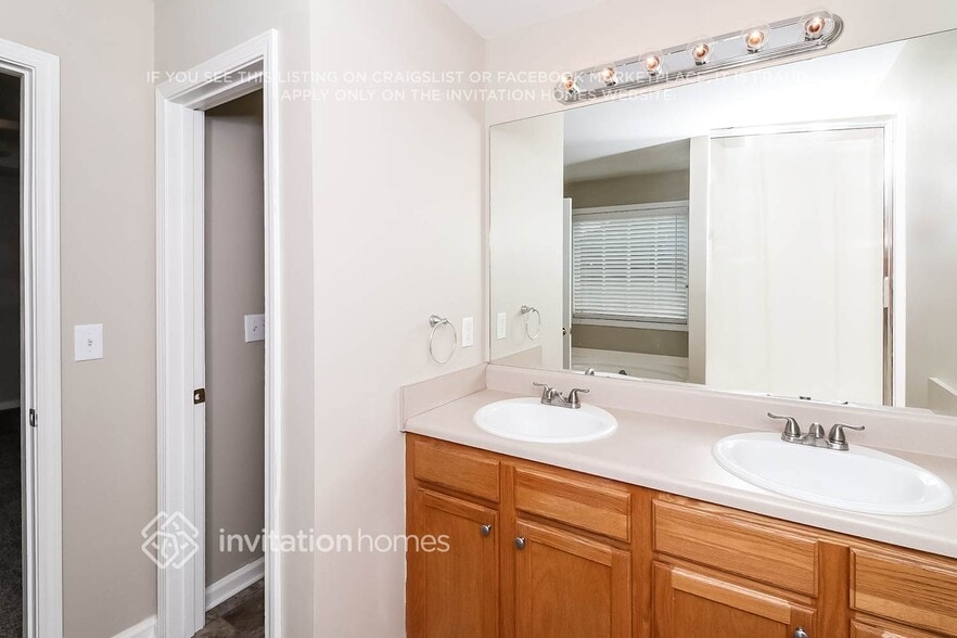 Building Photo - 158 Georgias Ln