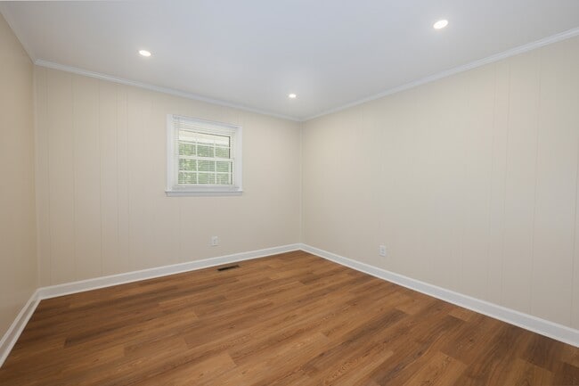 Building Photo - 2200 Danny Bell Rd