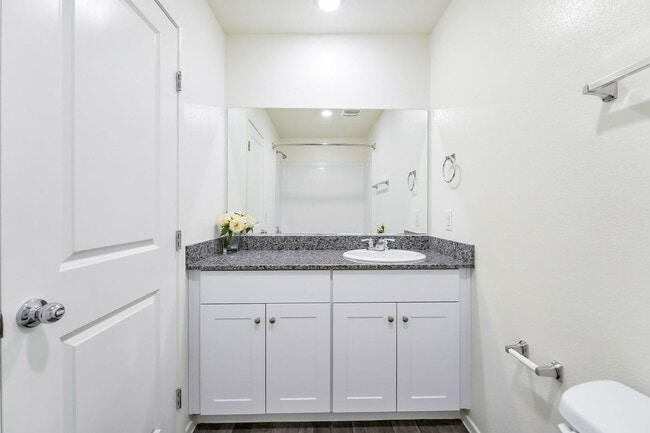 Building Photo - Luxury Living at a breathtaking property nestled in the vibrant city of Las Vegas!