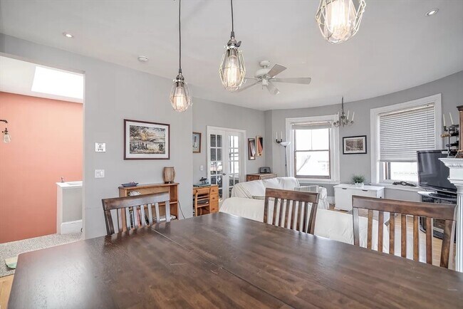 Building Photo - 583 Massachusetts Ave