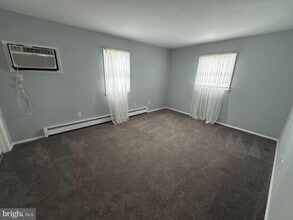 Building Photo - 43 S Main St