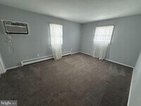 Building Photo - 43 S Main St