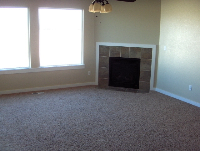 Building Photo - Super Meridian Location!!! Many upgrades, ...