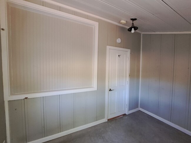 Building Photo - Living that Country Life in Napa - Close t...