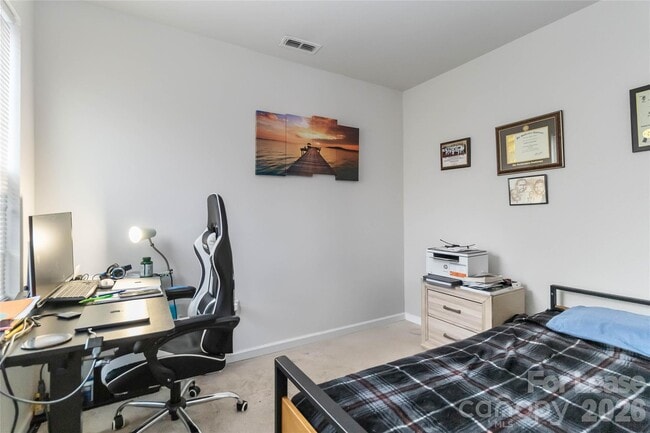 Building Photo - 5048 Downhaul Dr