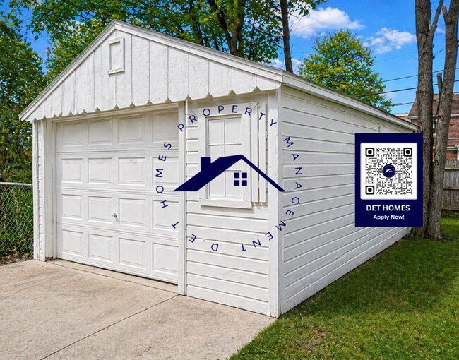 Building Photo - 17654 Greenview Ave