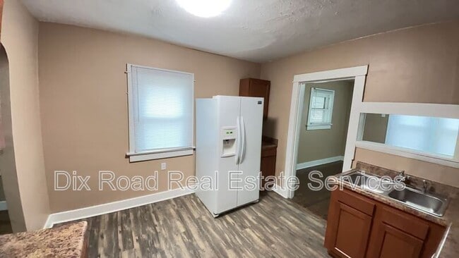 Building Photo - 1019 Burleigh Ave