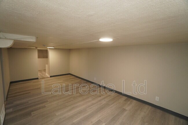 Building Photo - 3826 S Broadway