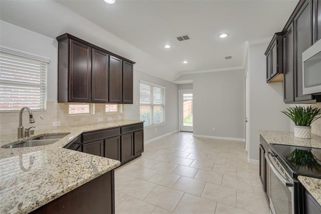 Building Photo - 16113 Crosslake Ct