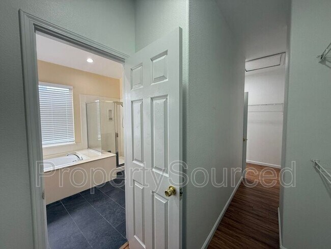 Building Photo - 1830 Persimmon Way