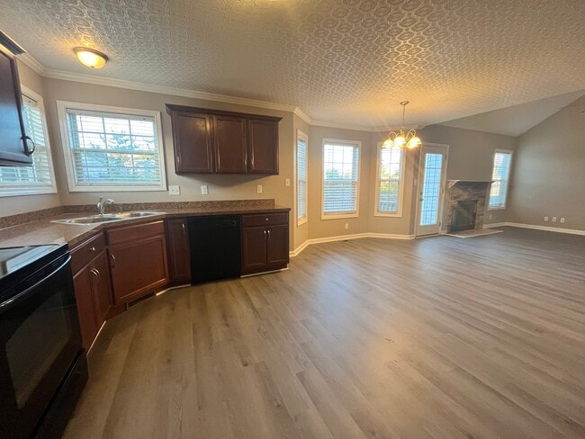 Building Photo - 1353 Francesca Drive