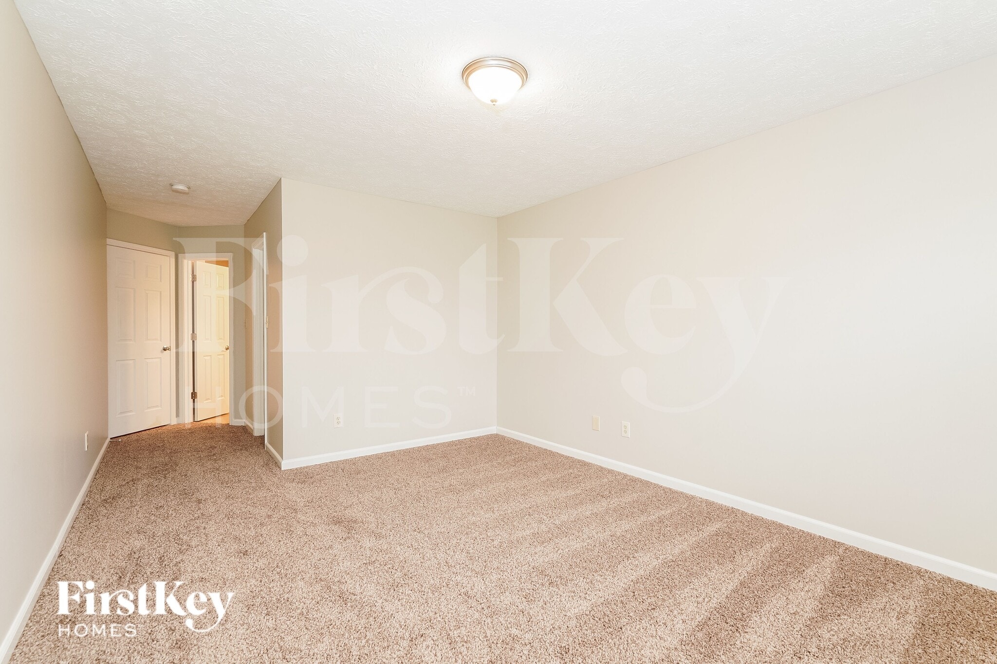 Building Photo - 3149 Monterey Dr